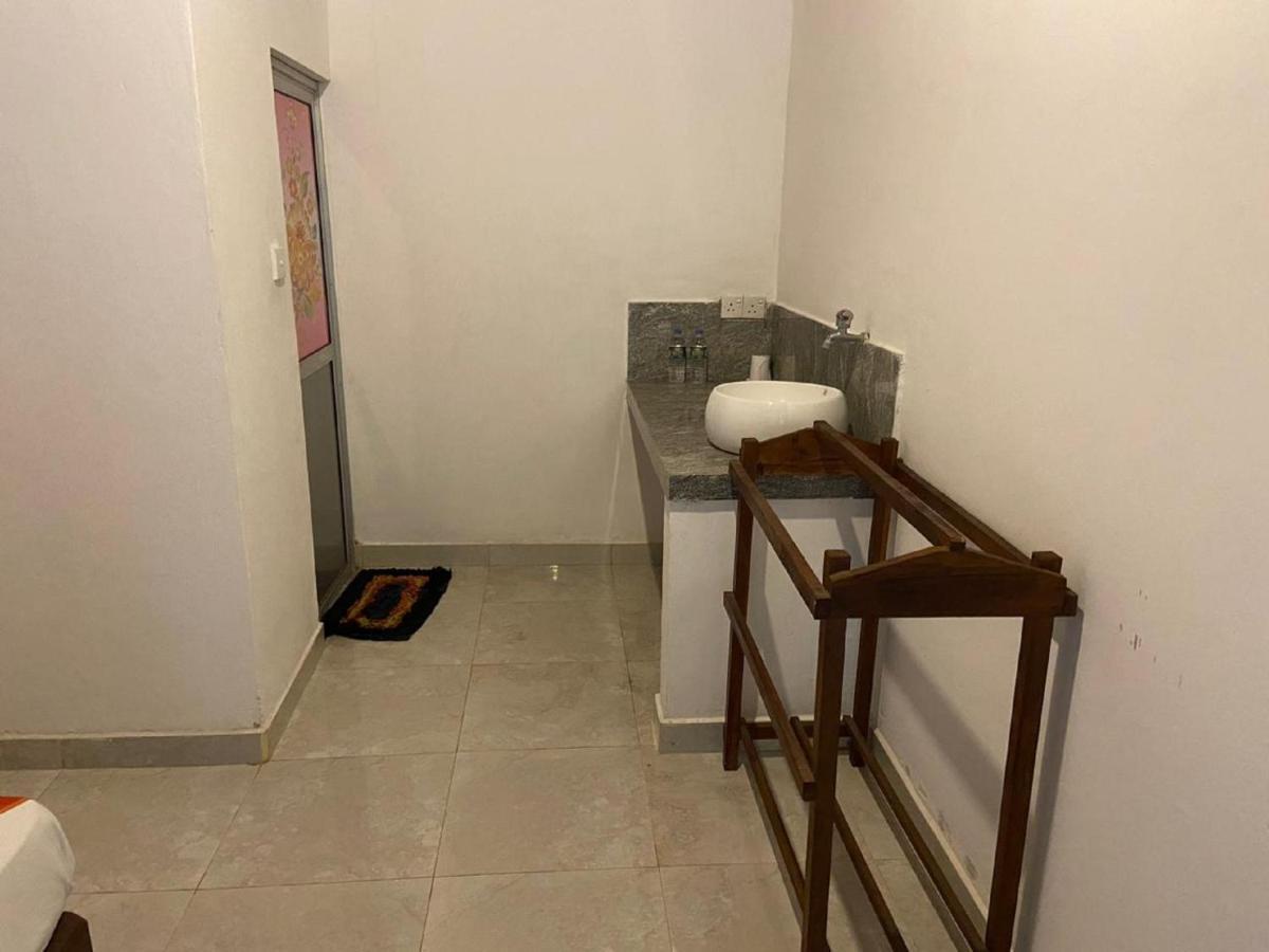 Sigiri Charuka Resort Sigiriya Bagian luar foto